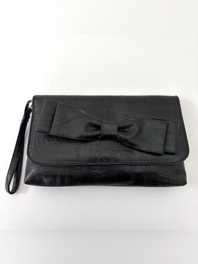 Barr + Barr X Bloomingdale’s Black Bow Clutch NWT Vegan Wristlet Coquette